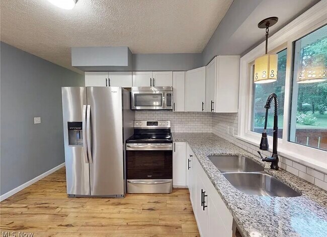 Foto del edificio - 2922 Cliffside Dr