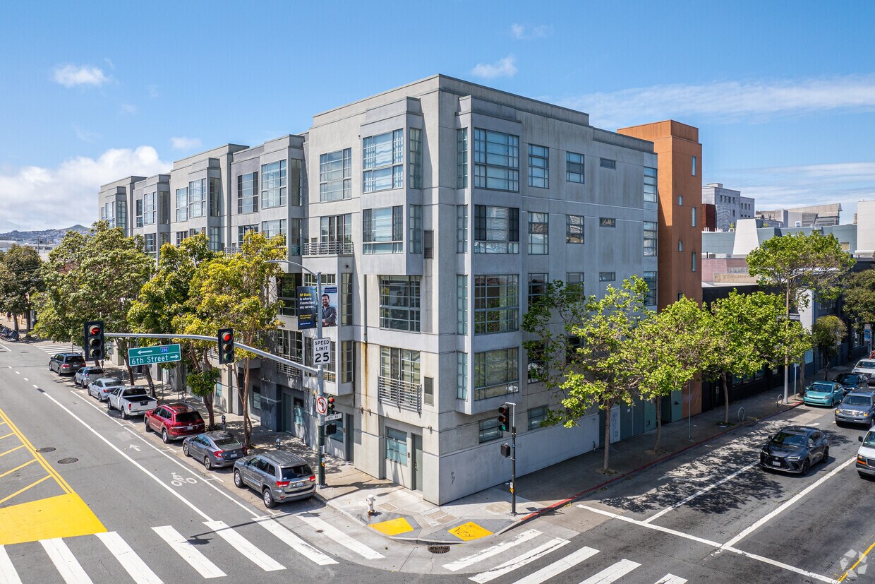 Primaria - Flower Market Lofts