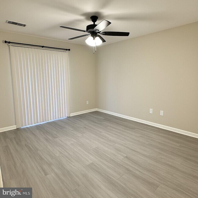 Foto del edificio - 12245 Fairfield House Dr