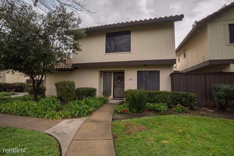 Primary Photo - 3 br, 2.5 bath Townhome - 6718 Calvine Rd