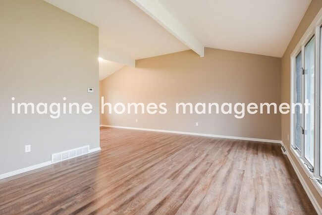 Building Photo - Charming 3 Bedroom Home in Solon