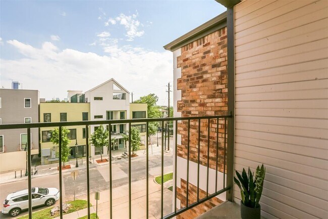 Foto del edificio - 912 W 22nd St