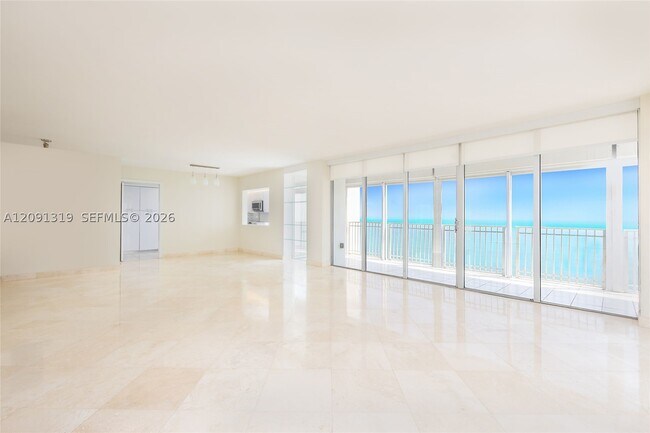 Building Photo - 881 Ocean Dr