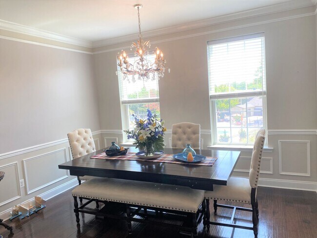 Building Photo - Gorgeous 3 Bedroom Townhome in Silver Spring!