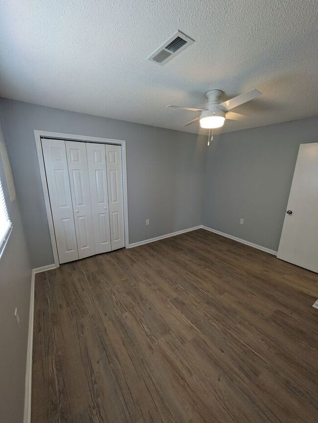 Building Photo - 2BD/1BA Unit in Conover