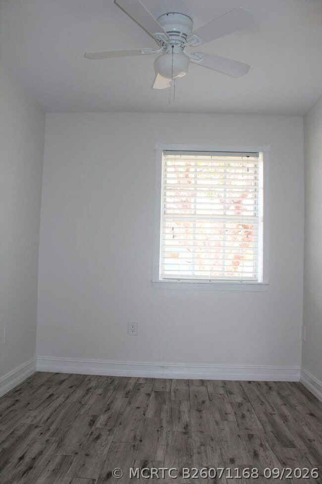 Building Photo - 3643 Betty Ann Ct W