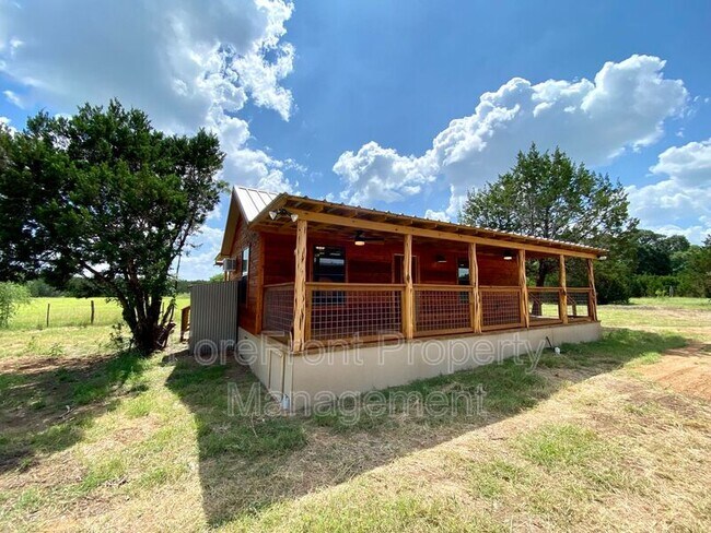 Foto del edificio - 624 Deer Creek Dr W