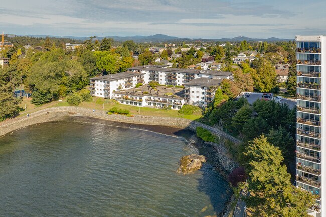 Photo aérienne - 707 Esquimalt Rd