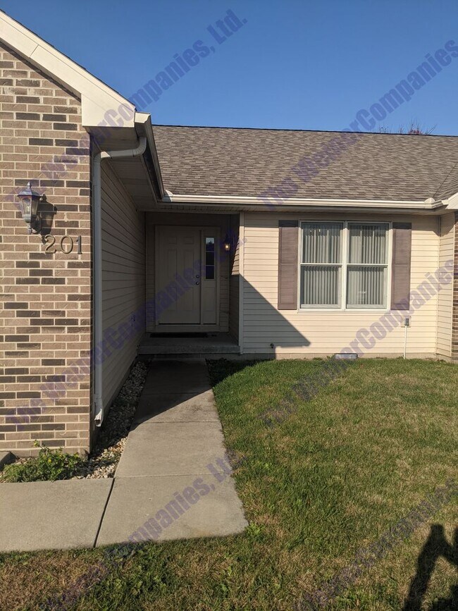 Foto del edificio - Sublease available this July!