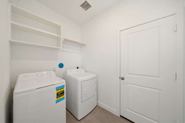 Foto del edificio - 21607 Colonial Medow Creek Trl