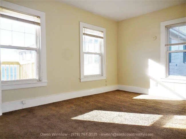 Building Photo - 297 Nahant Rd