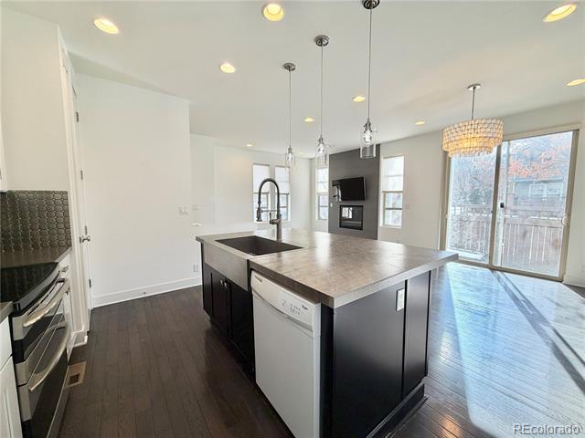 Foto del edificio - 539 S Upham St