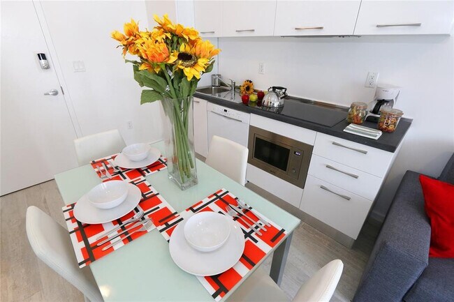 Foto del edificio - 811 Jefferson Ave