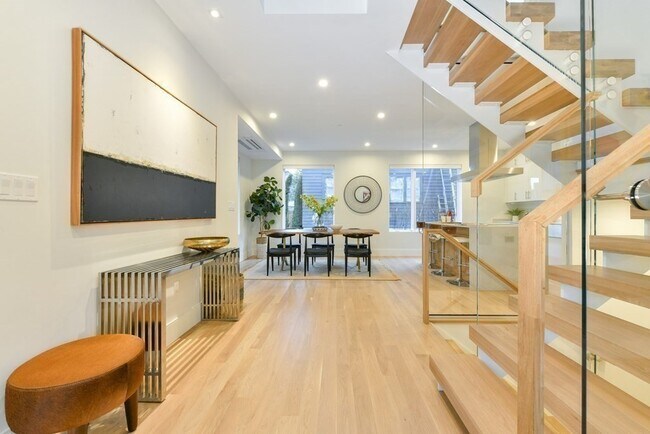 Foto del edificio - 123 Walden St