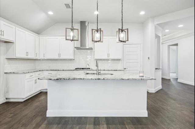 Foto del edificio - 3201 Velma Ln