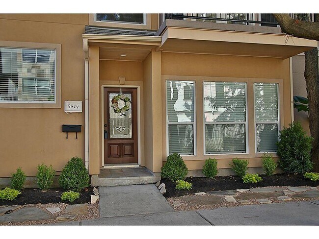 Foto del edificio - 5807 Maxie St