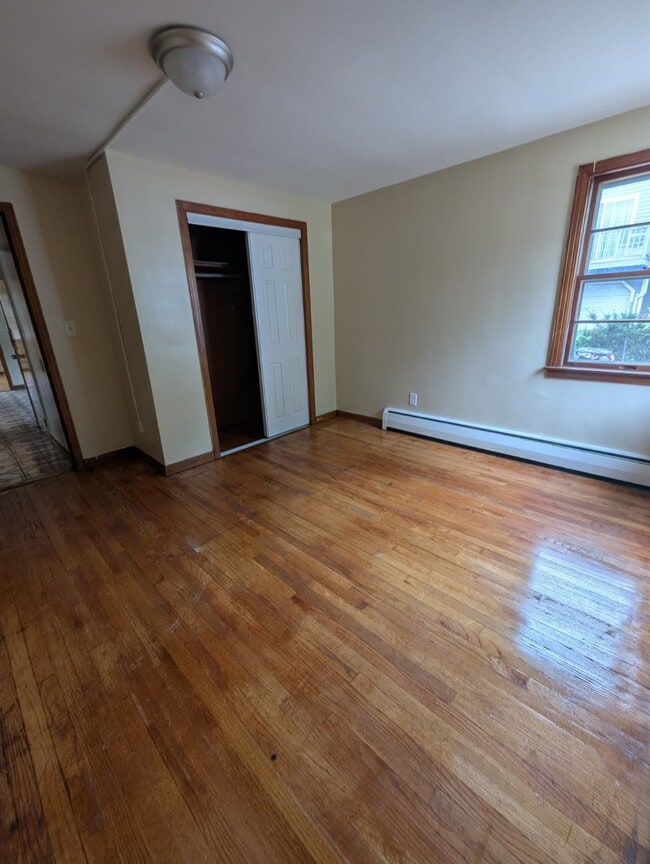 Building Photo - 405 Blake St