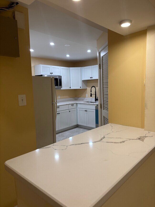 Barra húmeda - 6859 Rolling Creek Way