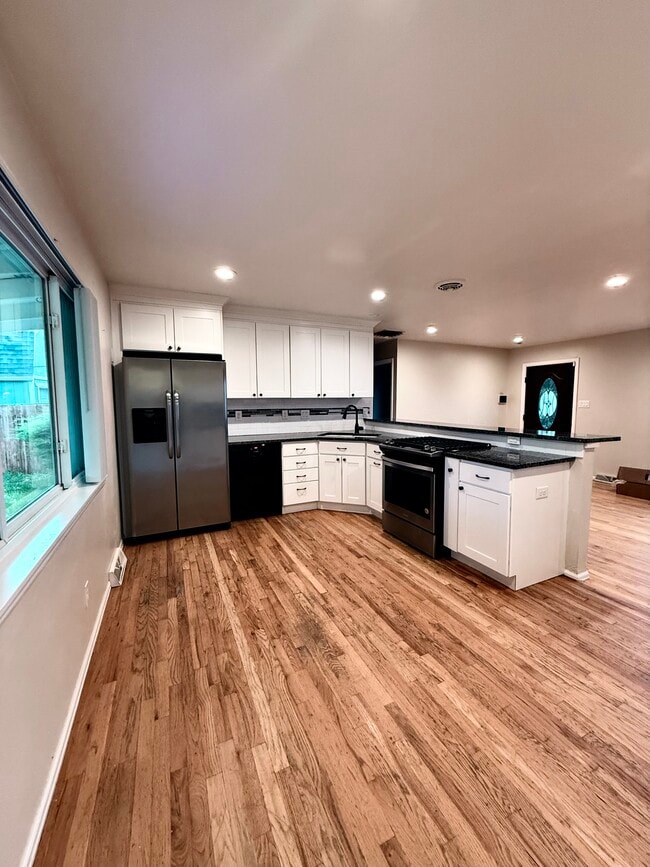 Foto del edificio - 3471 Kellogg Pl