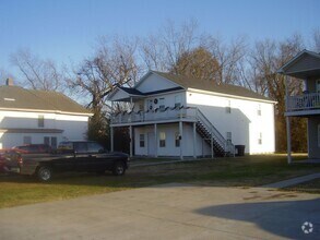 Building Photo - 301 Speed St
