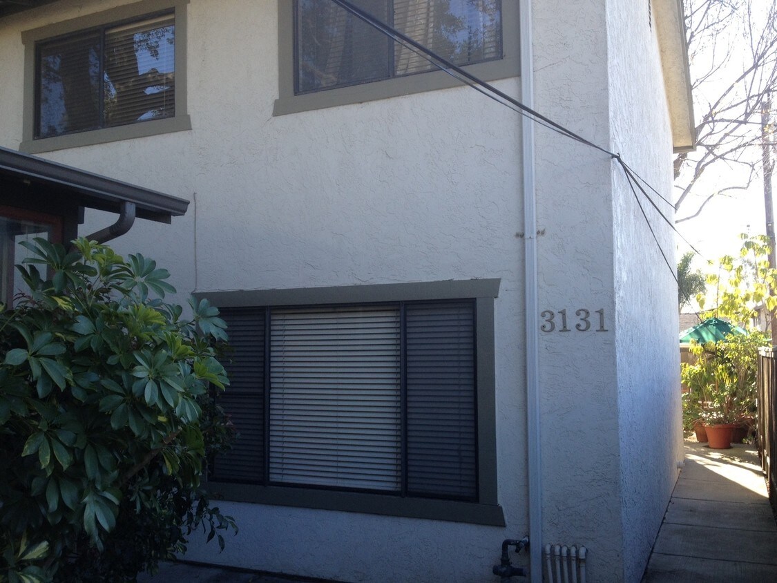 Foto del edificio - 3131 Hawthorn St