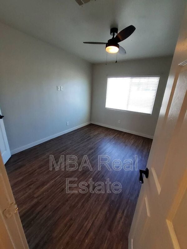 Foto del edificio - 4248 N 12th St