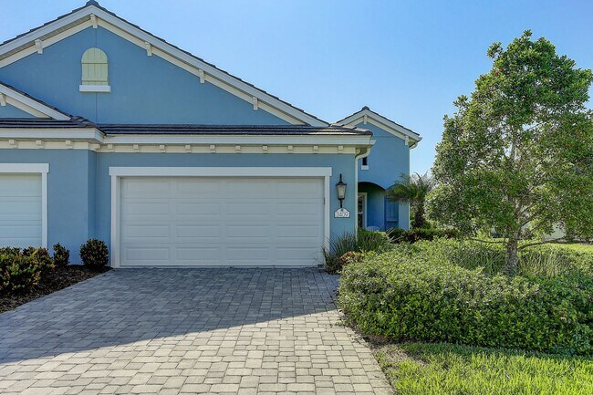 Building Photo - For Rent: Your Paradise Getaway in Lakewoo...