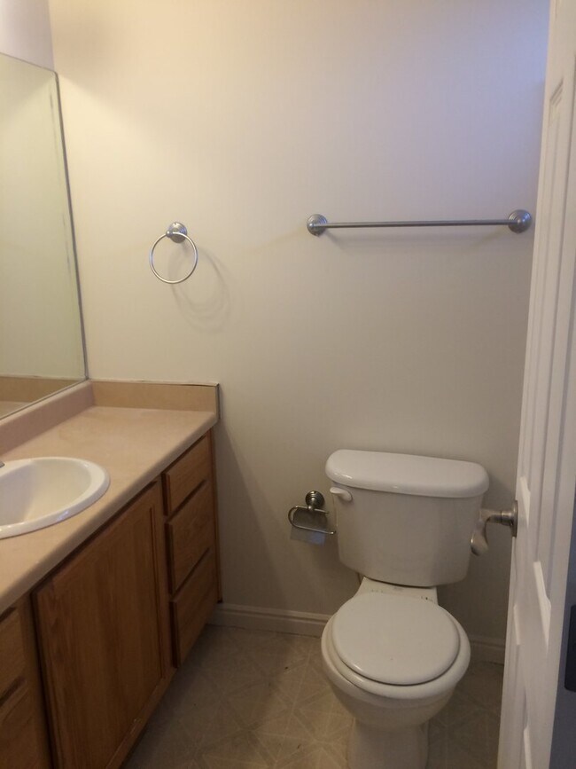 Foto del edificio - Beautiful 3 bedroom townhome in West Jordan!!