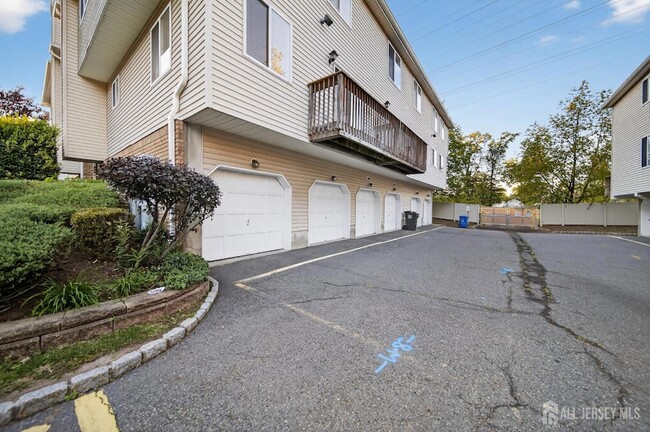 Photo - 1606 Madaline Dr House