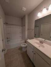 Building Photo - 207 Blackwood Dr NW