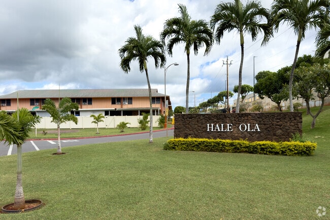 Building Photo - Hale Ola