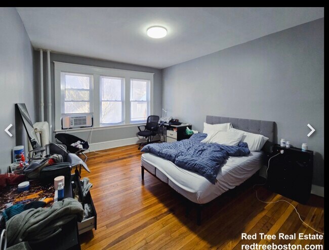 Foto del edificio - 235 Chestnut Hill Ave