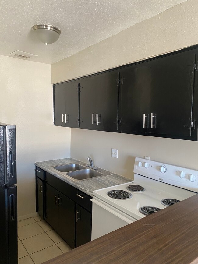 Building Photo - 3105 Carlisle St