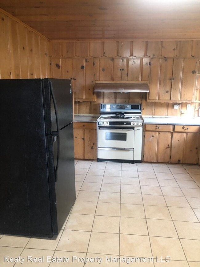 Building Photo - 2 br, 1 bath House - 220 Dean