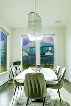 Building Photo - 10719 Klaria Cres Ct