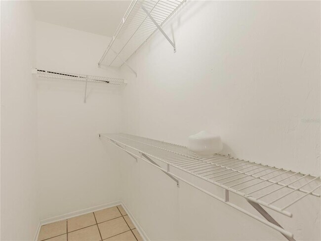 Building Photo - 4000 SW 23rd St