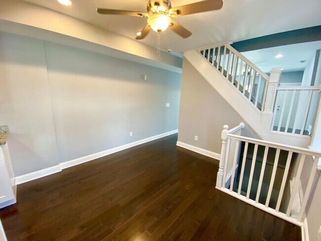Foto del edificio - Stunning 2bed/3.5ba Highlandtown Home - Re...