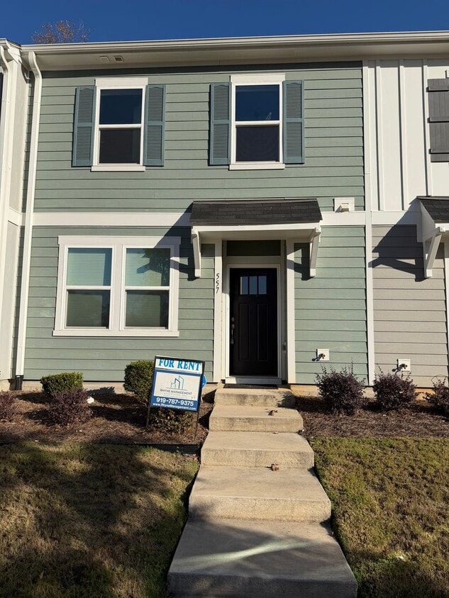 NEW LISTING ALERT! Beautiful 2-Bedroom To... - NEW LISTING ALERT!  Beautiful 2-Bedroom To...