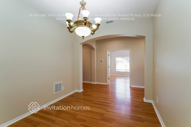 Foto del edificio - 810 Coade Stone Dr