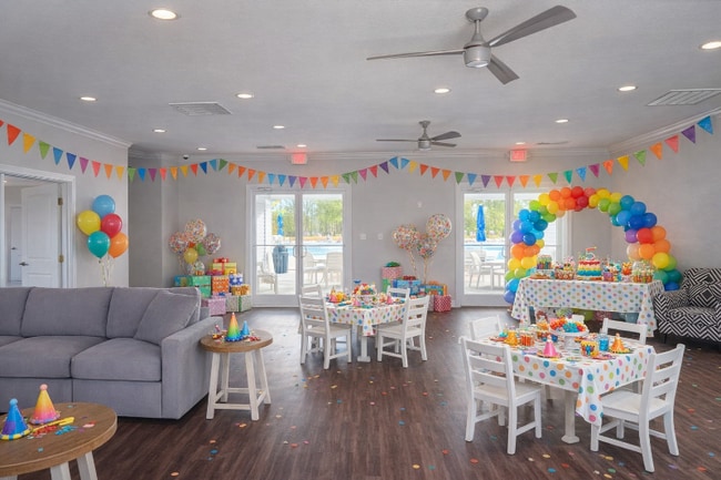 Building Photo - 805 Gemini Ct