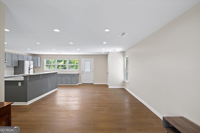 Foto del edificio - 103 Farmington Dr
