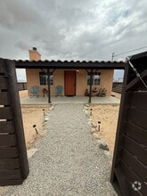 Building Photo - 3125 Canyon Rd
