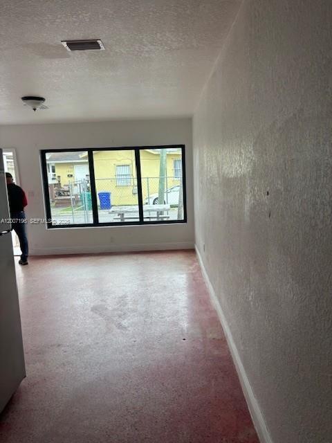 Foto del edificio - 4009 NW 16th Ave