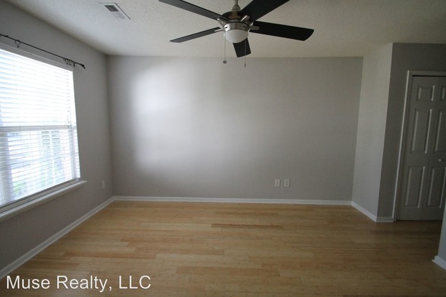 Foto del edificio - 6013 Leek Ct