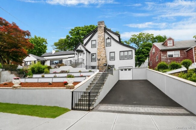 Building Photo - 210 Rumsey Rd