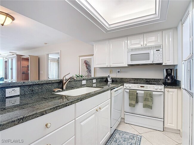 Building Photo - 6849 Grenadier Blvd