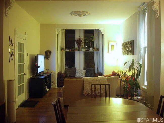 Foto del edificio - 3 Broderick St