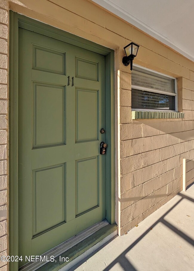 Building Photo - 2775 Herschel St