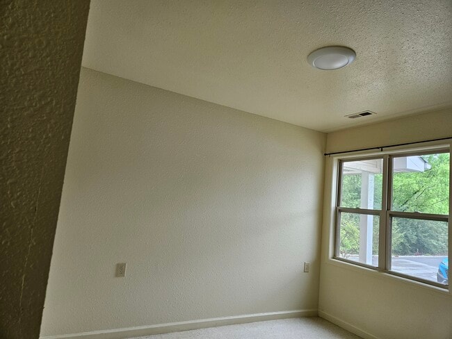 Foto del edificio - 17 Green Meadows Ln