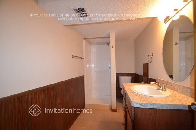 Foto del edificio - 5900 Aquila Ave N